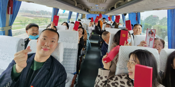 1669788800103689.png 大巴截图.png